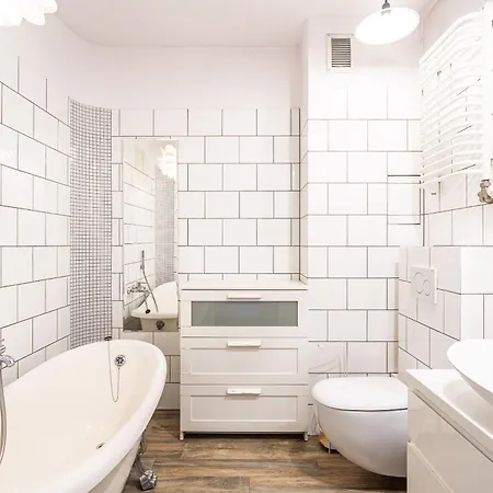 Rentplanet - Kazimierza Wielkiego Apartamento